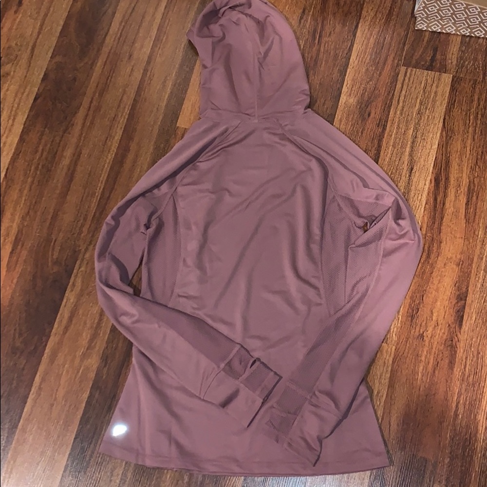 Fabletics performance pullover - Picture 6 of 7